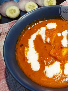 A picture of Paneer butter masala.