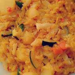 A picture of Jalop rice with potatoes.