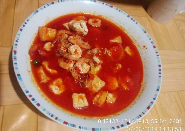 Bagaimana Menyiapkan Udang asam manis pedas, Lezat Sekali