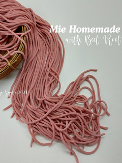 Foto resep Mie Homemade with Beet Root