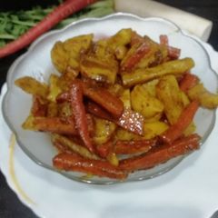 A picture of Carrot Radish Pickle.