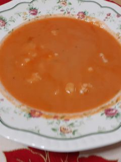 Una foto de Crema de langostinos