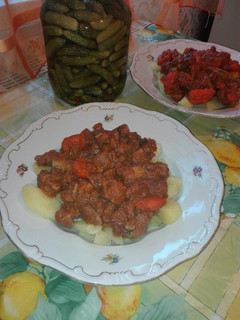 Bográcsos sertésgulyás recept fotója
