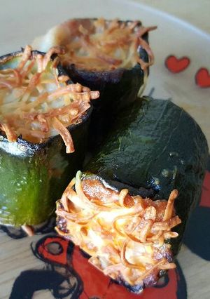 Una foto de Calabacin relleno de crema de jamón