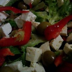 A picture of Lettuce, pepper, cucumber salad.