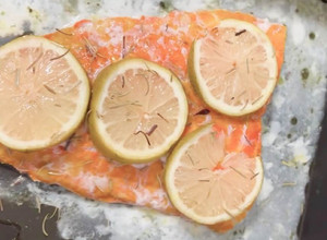 Foto de Salmão no forno