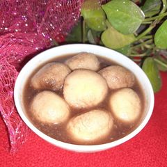 Chocolate flavour rasgulla A picture of Chocolate flavour rasgulla.