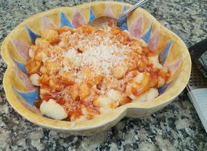 Una foto de Ñoquis de queso Port Salut fáciles y rápidos