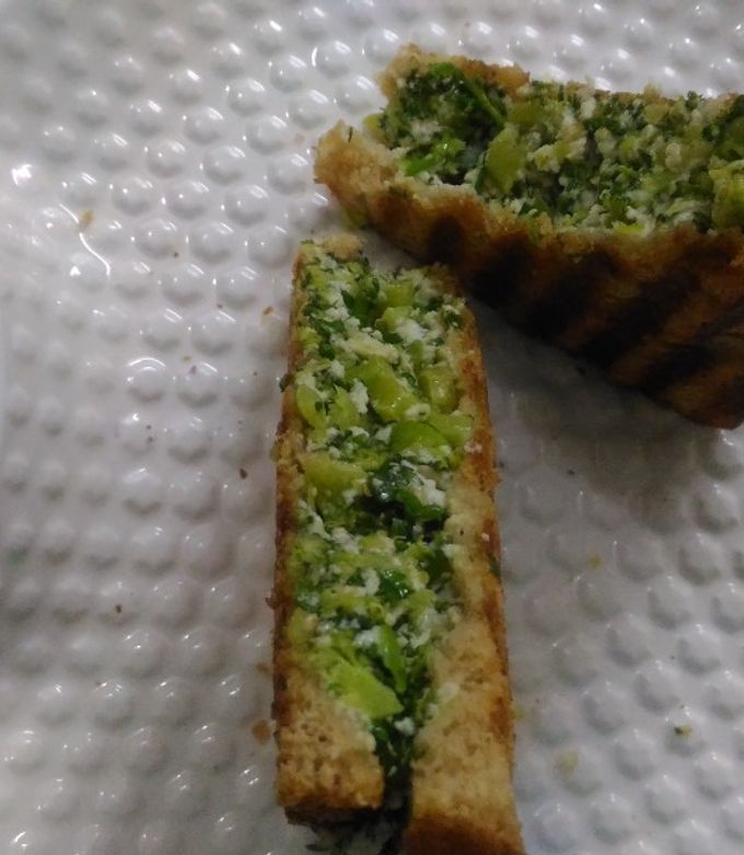 A picture of Broccoli Paneer Cheese Chilli Sandwich.