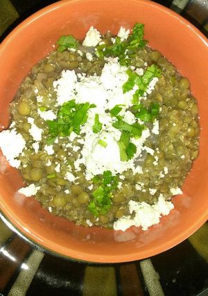 Una foto de Sopa de quinoa y lentejas