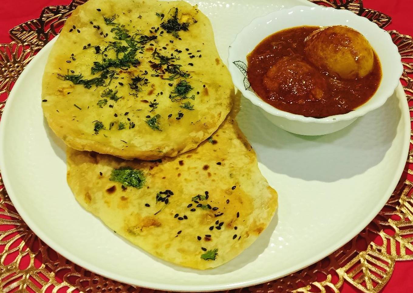 Amritsari Aloo Kulcha
