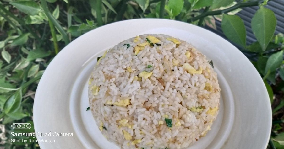 Roro Rice Resep Gyeran Bokkeumbap (Egg Fried Rice) oleh Roro Woelan - Cookpad
