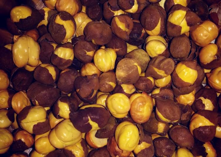 Step-by-Step Guide to Prepare Any-night-of-the-week Roasted chana recipe