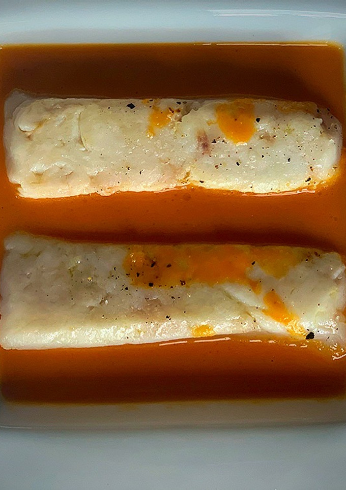 Una foto de Lingotes de merluza en caldo oriental