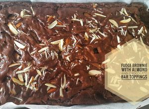 Foto resep Fudge Brownie with Almond and Lindt Chocolate toppings
