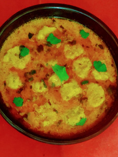 गट्टे की सब्जी (Gatte ki sabzi recipe in Hindi) रेसिपी मुख्य फोटो