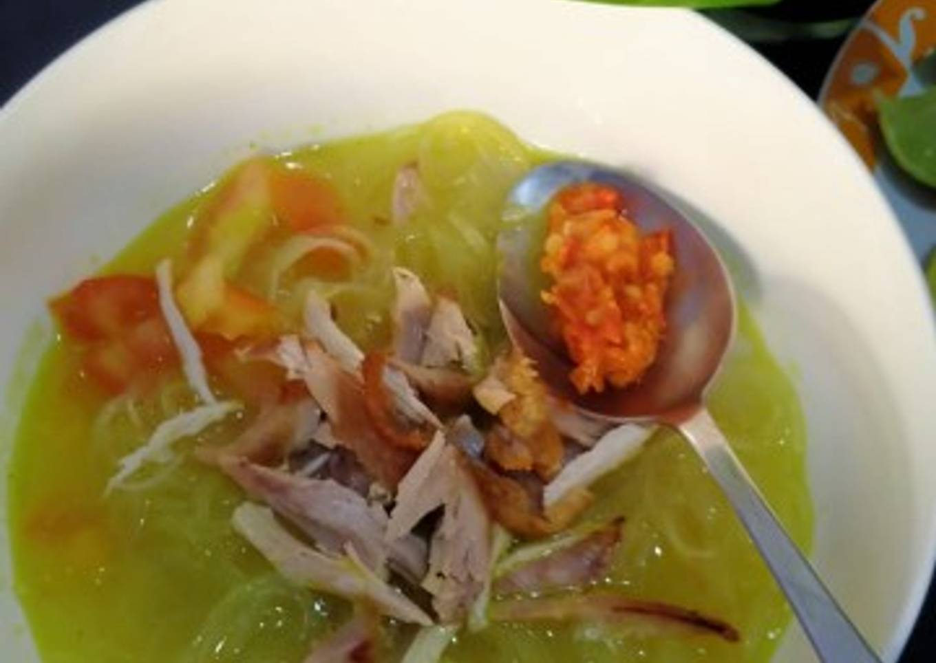 Soto ayam kuah kuning