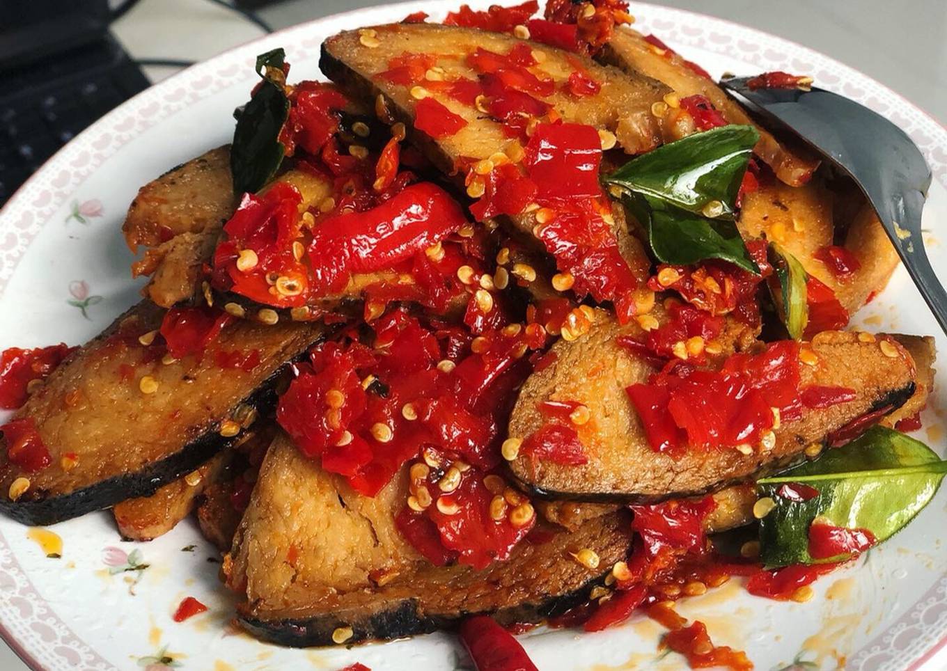 Ikan balado vegetarian