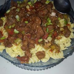 A picture of Beef tikka macroni.