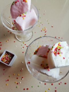 Una foto de Helado 🍧 de sabores 🥥 🍍 🍓
