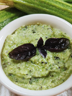 Foto di Pesto di zucchine Romanesche