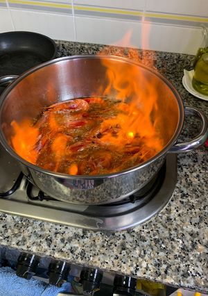 Una foto de Gambas Flambeadas