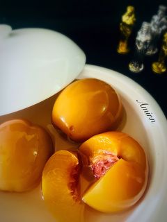 عکسی از دستور کمپوت هلو خانگی