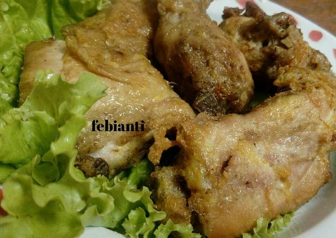 Ayam goreng balut telur