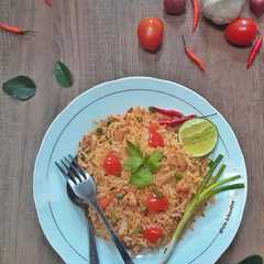 รูปของ Khao Pad Tom Yum Gai (ข้าวผัดต้มยำไก่) ala Violet Azalea