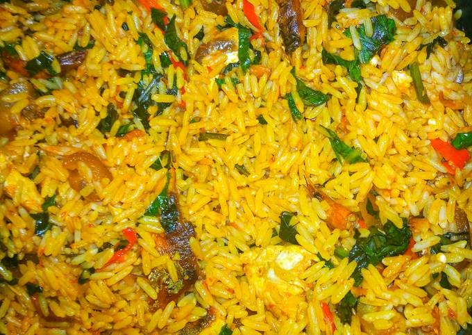 NATIVE JOLLOF RICE /PALM OIL RICE - IWUK EDESI RECIPE