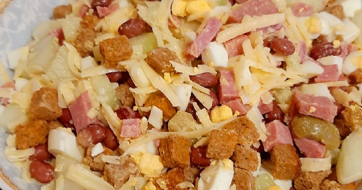 Фасоль колбаса сыр яйцо. Фасоль колбаса сыр яйцо