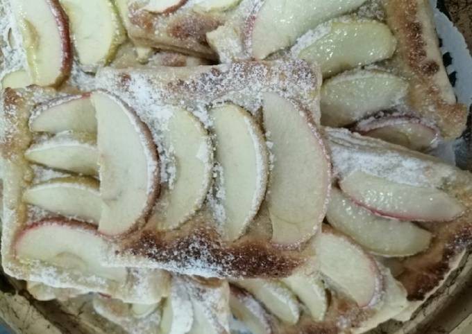 Puff pastry Apple pie