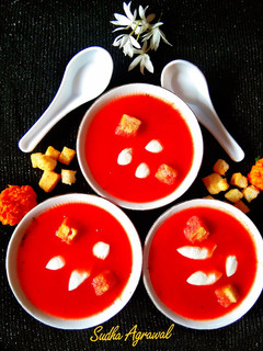 रेस्टोंरेन्ट स्टाइल टमाटर का सूप (Restaurant styleTamatar ka soup recipe in hindi) रेसिपी मुख्य फोटो