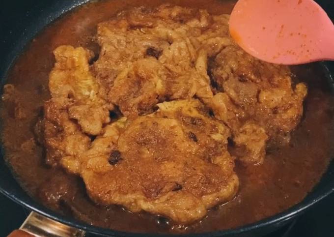  Bagaimana cara memasak Telor dadar rendang ala Putri Habibie yang nagih banget