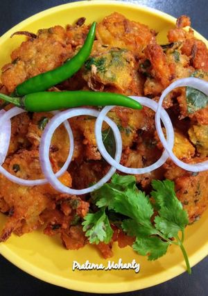 A picture of Moong Dal Pakoda.