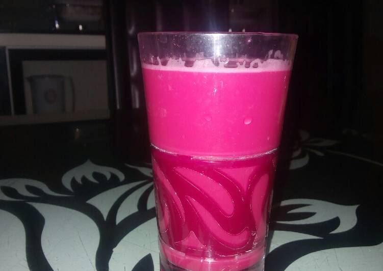 Step-by-Step Guide to Make Homemade Beetroot and carrot drink