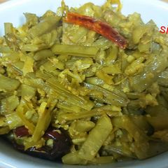 Ganvaar Phali in Garlic A picture of Ganvaar Phali in Garlic.