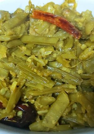 A picture of Ganvaar Phali in Garlic.