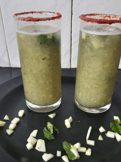 આમ પન્ના (Aam Panna Recipe in Gujarati) રેસીપી મુખ્ય ફોટો