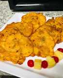 Hawaiian applewood smoked ham and pineapple fritters