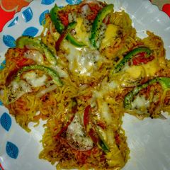 A picture of Maggi Pizza.