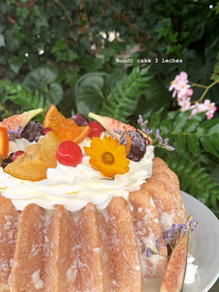 Una foto de Bundt cake 3 leches