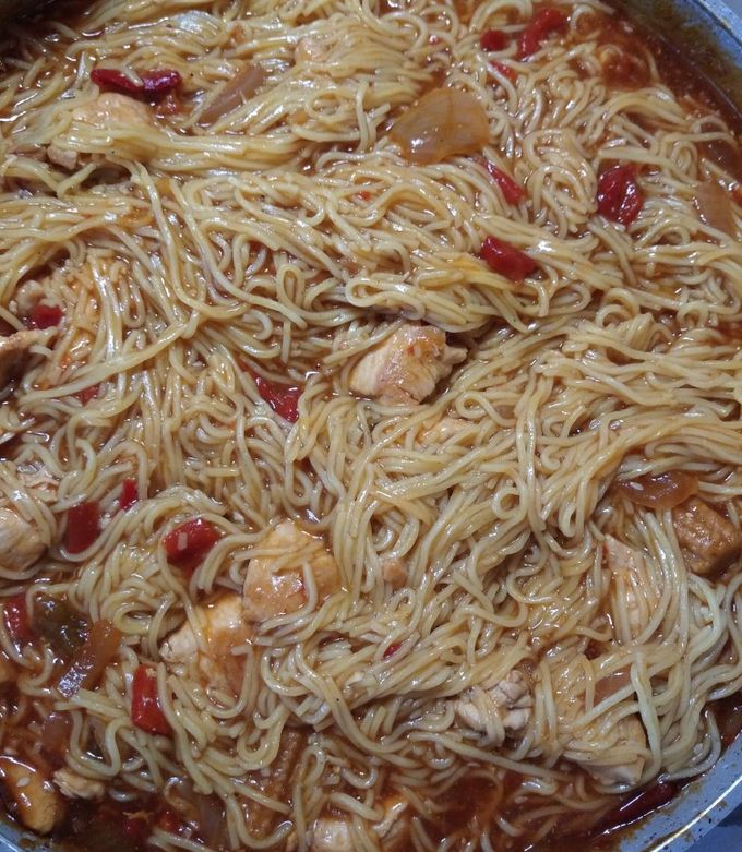 Φωτογραφία της συνταγής Noodles με κοτόπουλο 🥡🍜