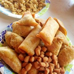 A picture of Assorted small chops.