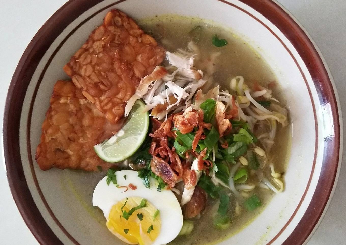 Soto ayam ala rumahan