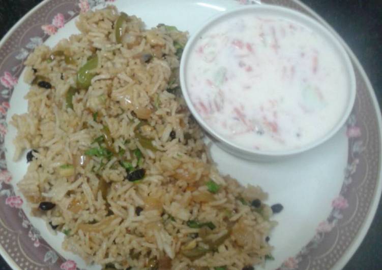 Recipe of Perfect Pineapple fried rice with mixed vegetable raita