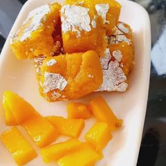 A picture of Papaya Bars.