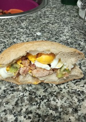 Foto principal de Mi hogaza con atún, kiwi, huevos, miel y canela