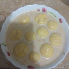 A picture of Ras malai.