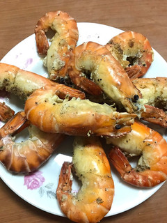 👩🏻🍳鹽烤泰國蝦(平底鍋) 的食譜成品照片